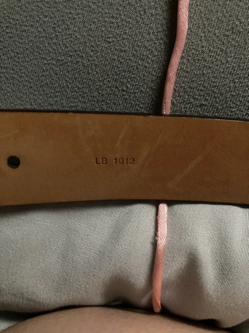 Louis Vuitton women’s belt - Picture 4 of 5